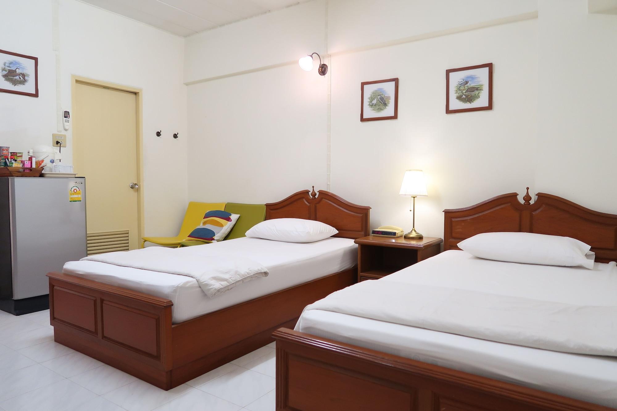 Phawana Sweet Hotel Бангкок Екстер'єр фото