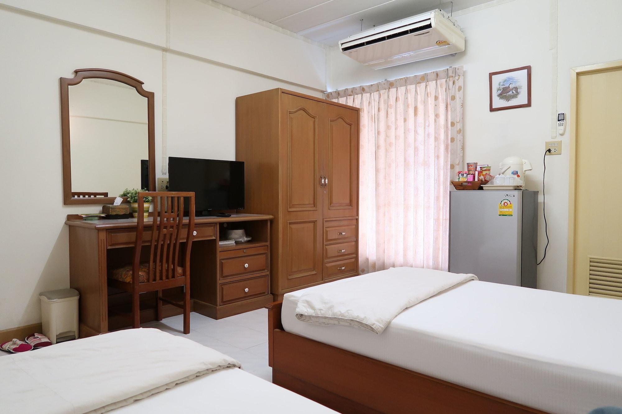 Phawana Sweet Hotel Бангкок Екстер'єр фото
