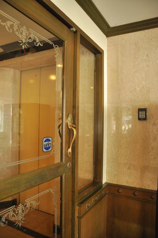 Phawana Sweet Hotel Бангкок Екстер'єр фото
