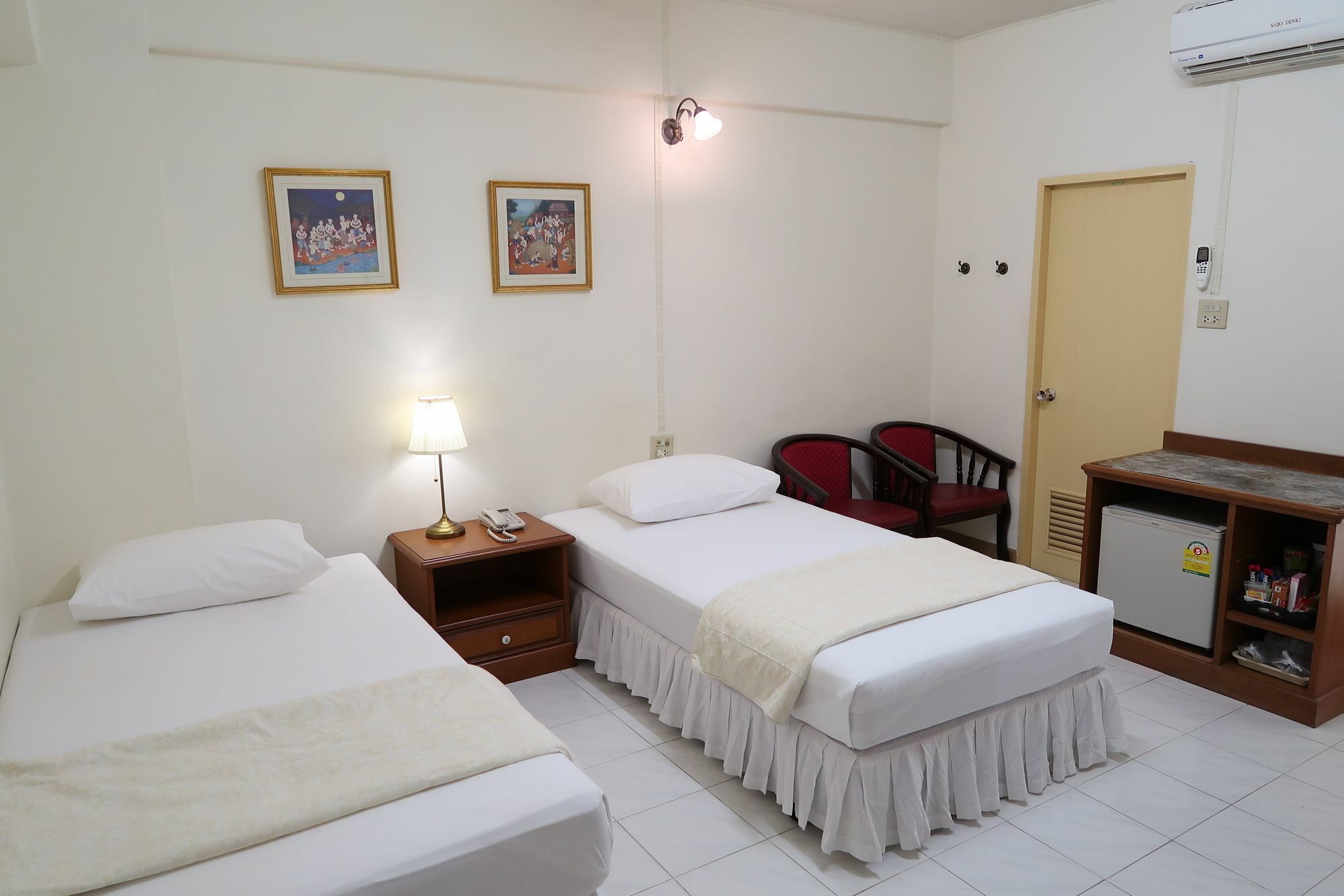 Phawana Sweet Hotel Бангкок Екстер'єр фото